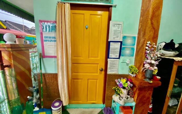 SPOT ON 92115 Homestay Bude Sri