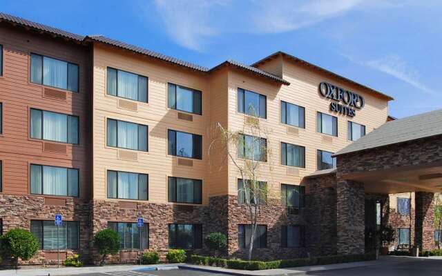 Oxford Suites Chico