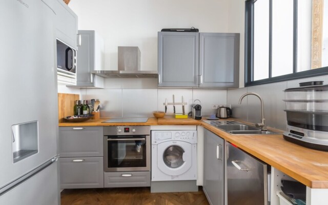 Beautiful 2BR Apartment in Chartrons, Bordeaux