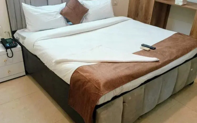 Soooper Hotel