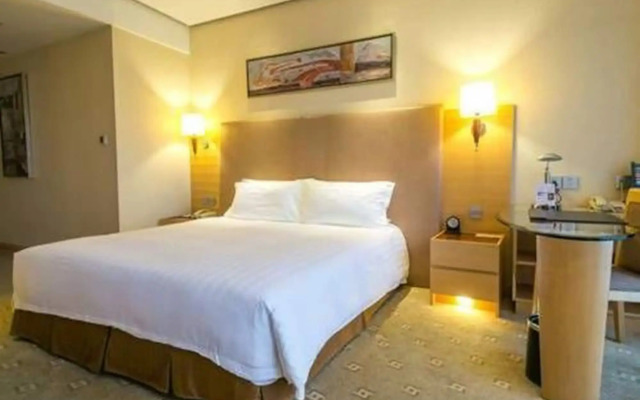 Regal Jinfeng Hotel