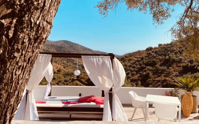 Las Filipinas, Apartment Lemoni