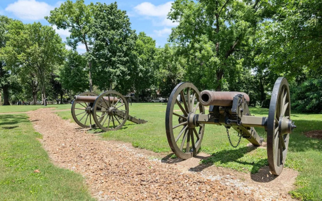 Carters Court Grand Escape