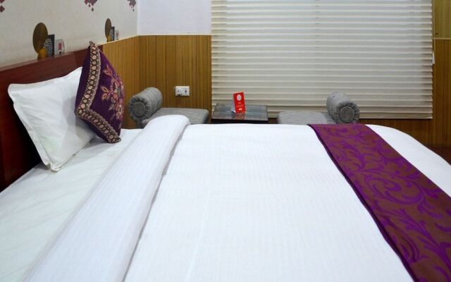OYO 4308 Hotel Zaarang Inn