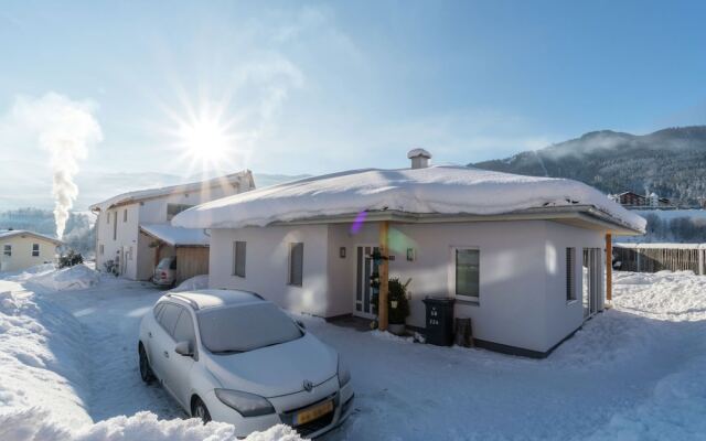 Sunlit Bunglow Near Ski Area in Leogang