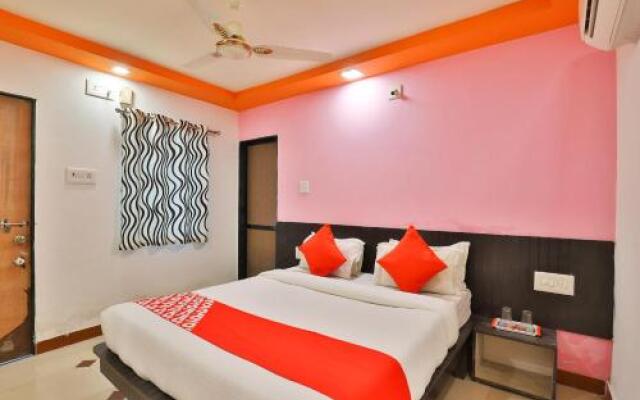 Oyo 24921 Hotel Shree