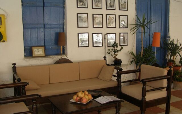 Sifis Hotel
