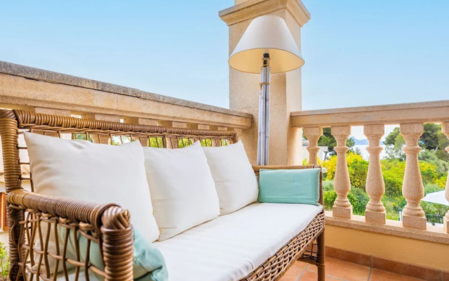 Xilvar in Mallorca With 3 Bedrooms and 2 Bathrooms