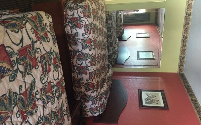 Scottish Inns & Suites Eastex Fwy.