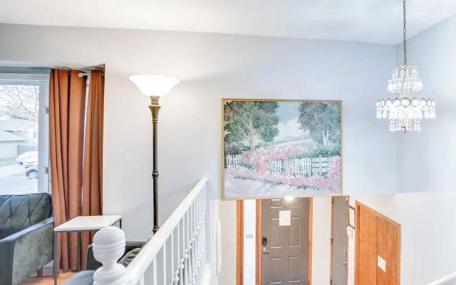 Lovely Minneapolis Home Near Target Field!