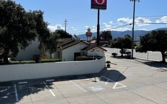 Soledad Motel 8