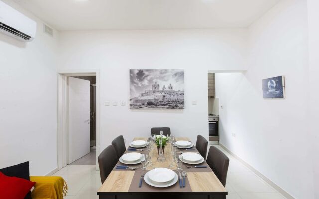 Brand new Apartment in Sliema, 2 min by the Sea-hosted by Sweetstay