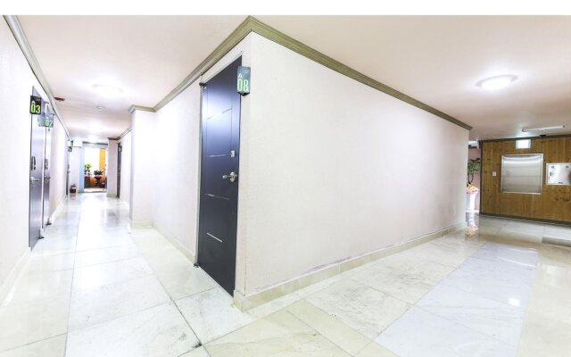 Dubai Hotel