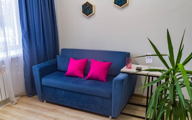 Weekend (Викенд) на площади Красная