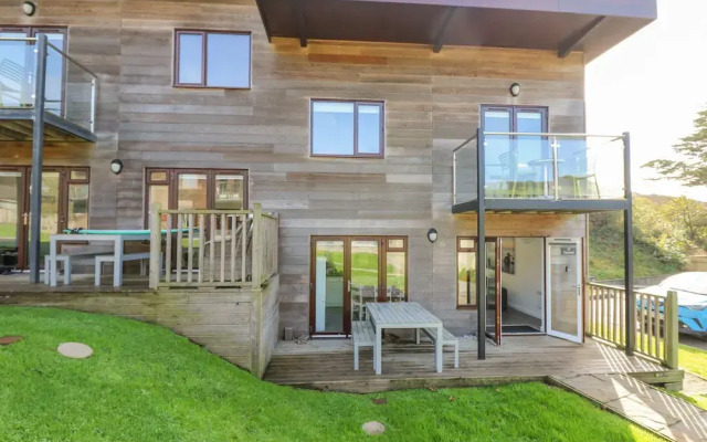 Sea Breeze 17 Gannel