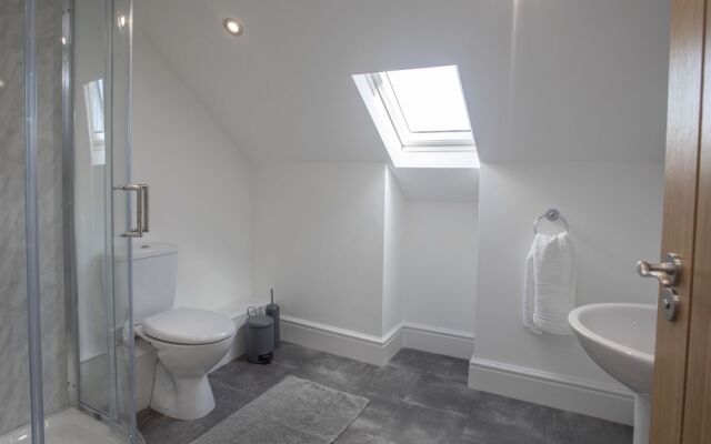 The Towers - Castell