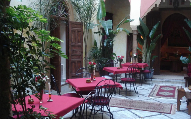 Riad Marlinea