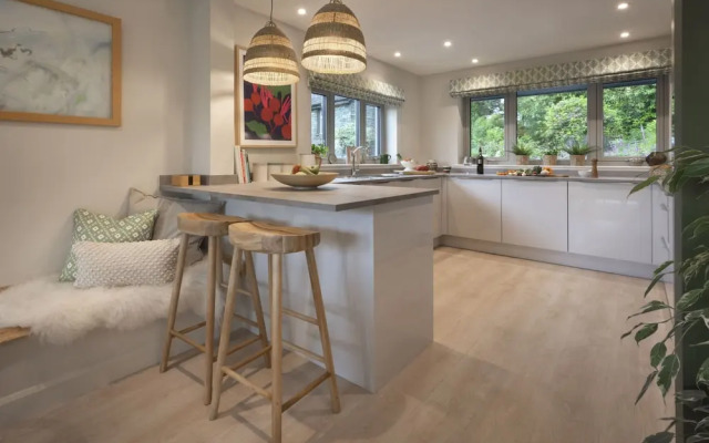 Barakat Lakes Escape