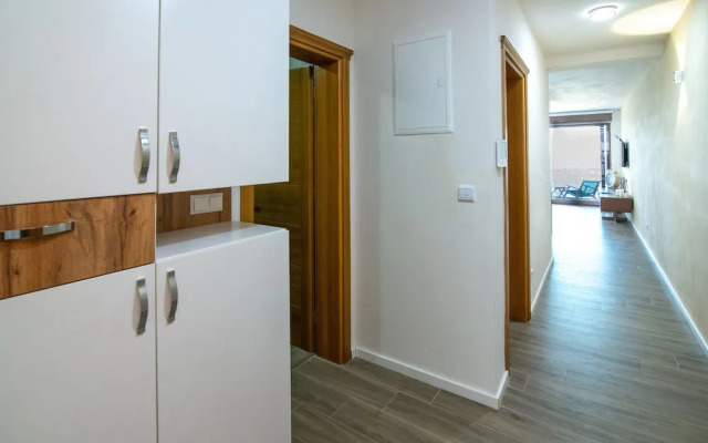 Sunset Bay Apartments