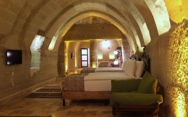 Kayra Cave Suites