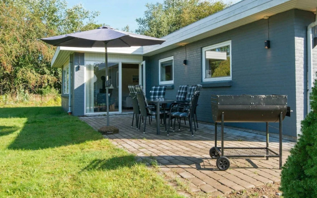 6 Person Holiday Home in Toftlund