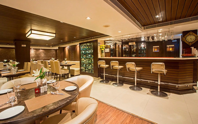 Hotel Shanti Palace