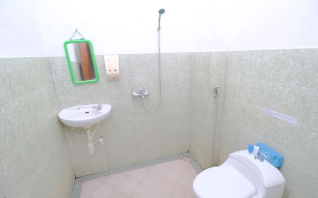 Airy Eco Bandara Adisutjipto Kenanga 3A Yogyakarta