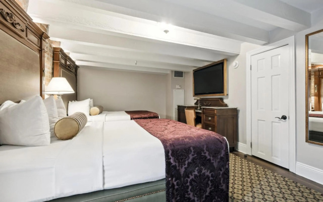 French Market Inn