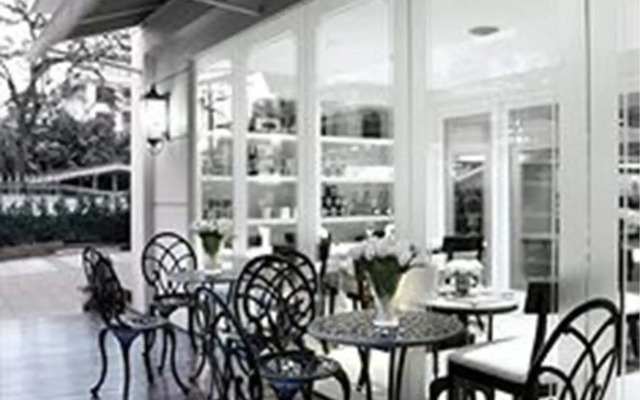 Rongratana Executive Residence