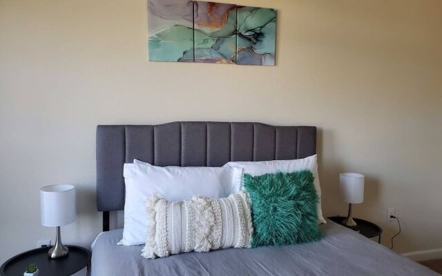 FRONTDESK The Point at Town Center Apts Jacksonville
