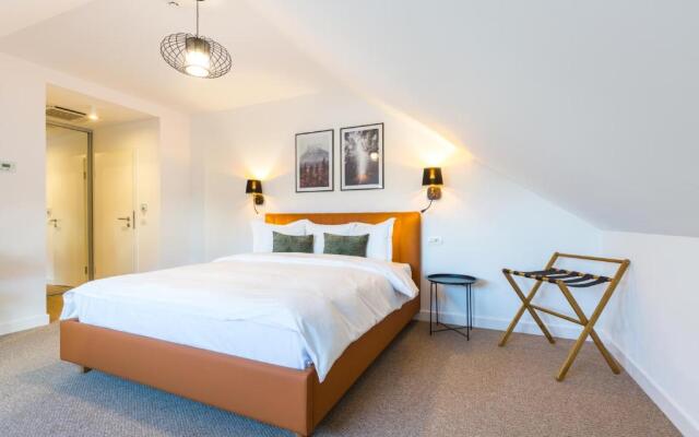 UpperHouse Suites & More