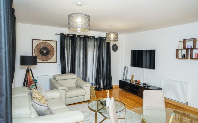 Dartford Luxury 2 Bed Apartment