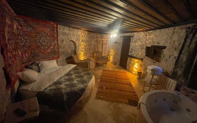 Lubberona Cave Cappadocia