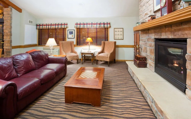 AmericInn Coon Rapids