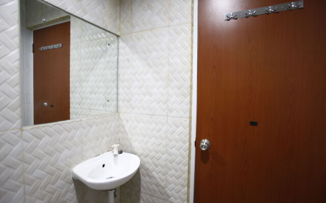 RedDoorz near Cilandak Town Square