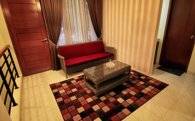 De Reiz Villa Dago Syariah