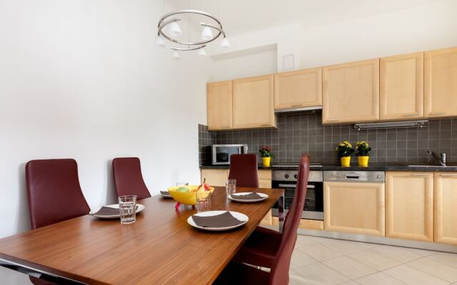 Club 99 Apartments