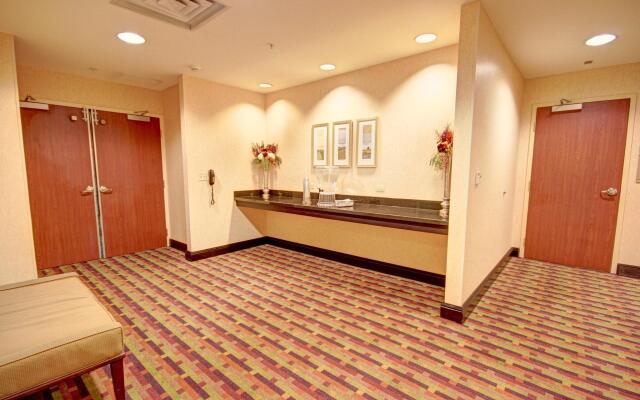 Hampton Inn & Suites Denver-Downtown