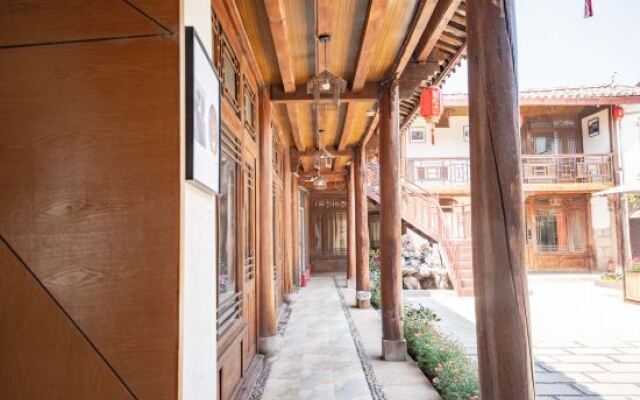 Lijiang Manmin Luo Boutique Inn