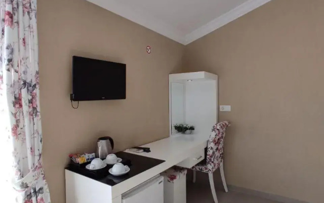 Mimoza Hotel