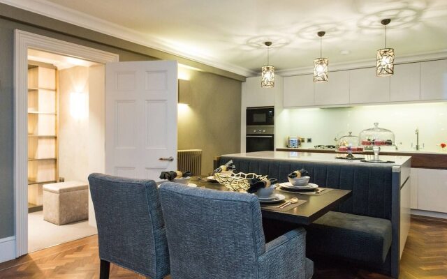 Exclusive 2BR Apartment In Covent Garden With Patio