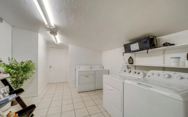 Near Hiking & Golfing: Sedona Home w/ Patio!
