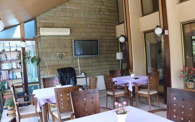 Otel La Mer Akcay