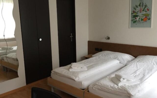 Hotel & Restaurant Stadthof Glarus