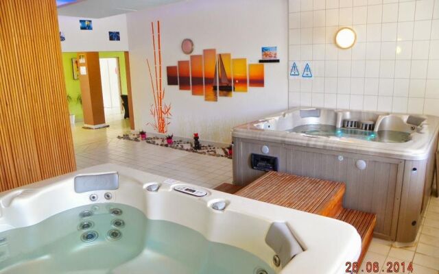 Lubiewo Forest & Sea Resort