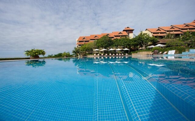 Romana Resort & Spa