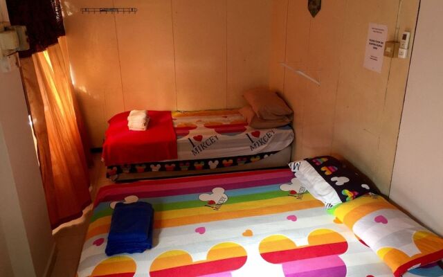 Pesona Backpackers Inn