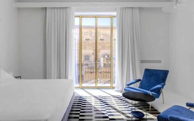 Dome Hotel