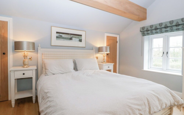 Velindra Farm Cottage