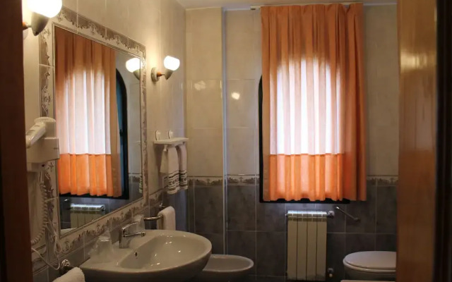 Hotel Reyes Astures